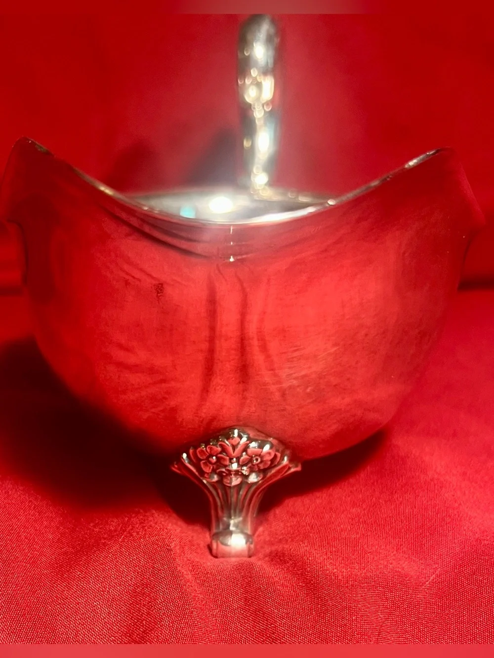 1847 “Eternally Yours” Collection HERITAGE Roger’s Bros Silver Plate Gravy Boat